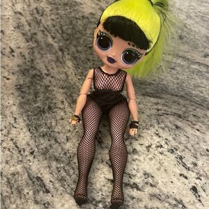 MGA LOL Surprise OMG Remix Rock Bhad Gurl 9” Doll Neon Green Black Hair & Outfit